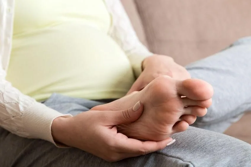 Bà bầu bị chuột rút: Đừng chủ quan với cảnh báo nguy hiểm từ cơ thể